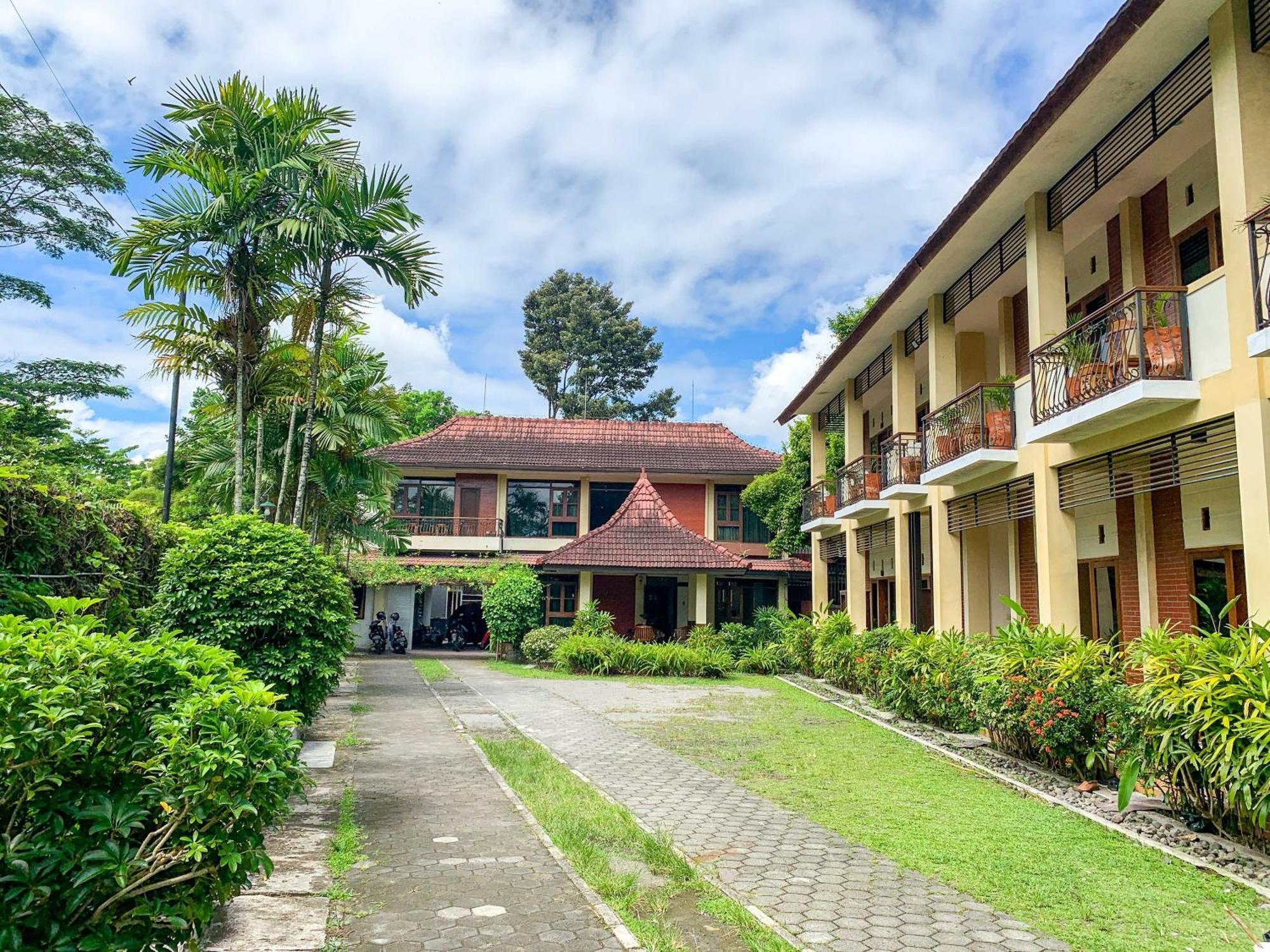 Urbanview Sasono Putro Condoongcatur By Reddoorz Kejayan Luaran gambar